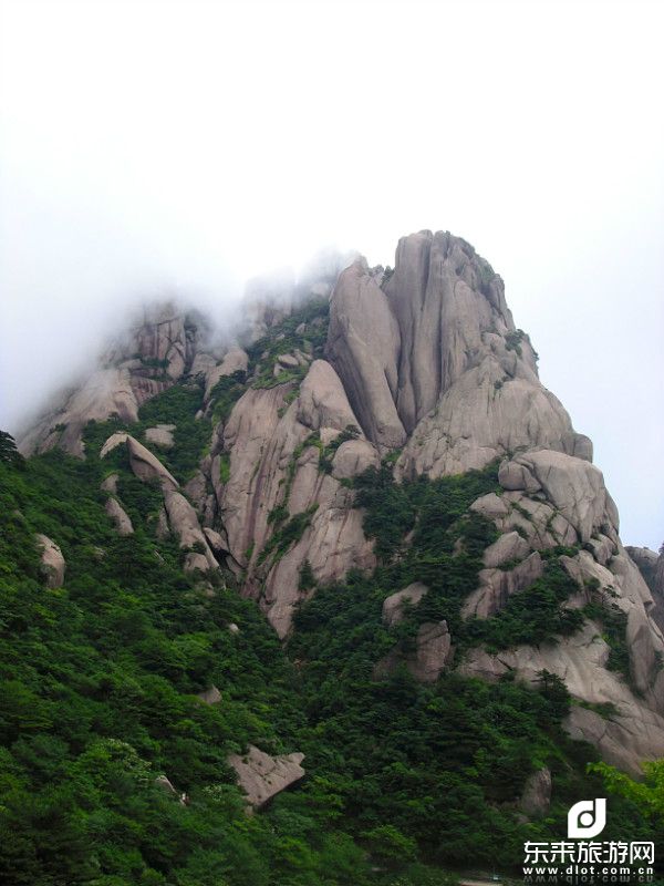 【悅色黃山】登黃山、千島湖、篁嶺油菜花、逛宏村、夜宿湖景房、徽州、雙飛 6 日游